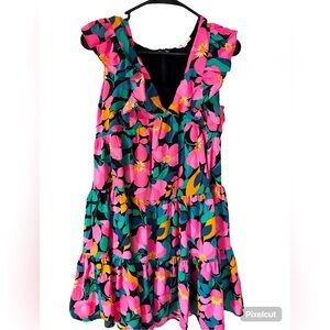 Maternity friendly dress, bought from online boutique. Size small,ee:some